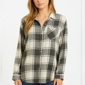 Field & Stream Women’s Plaid Flannel Button Up Shirt Gray Size Medium